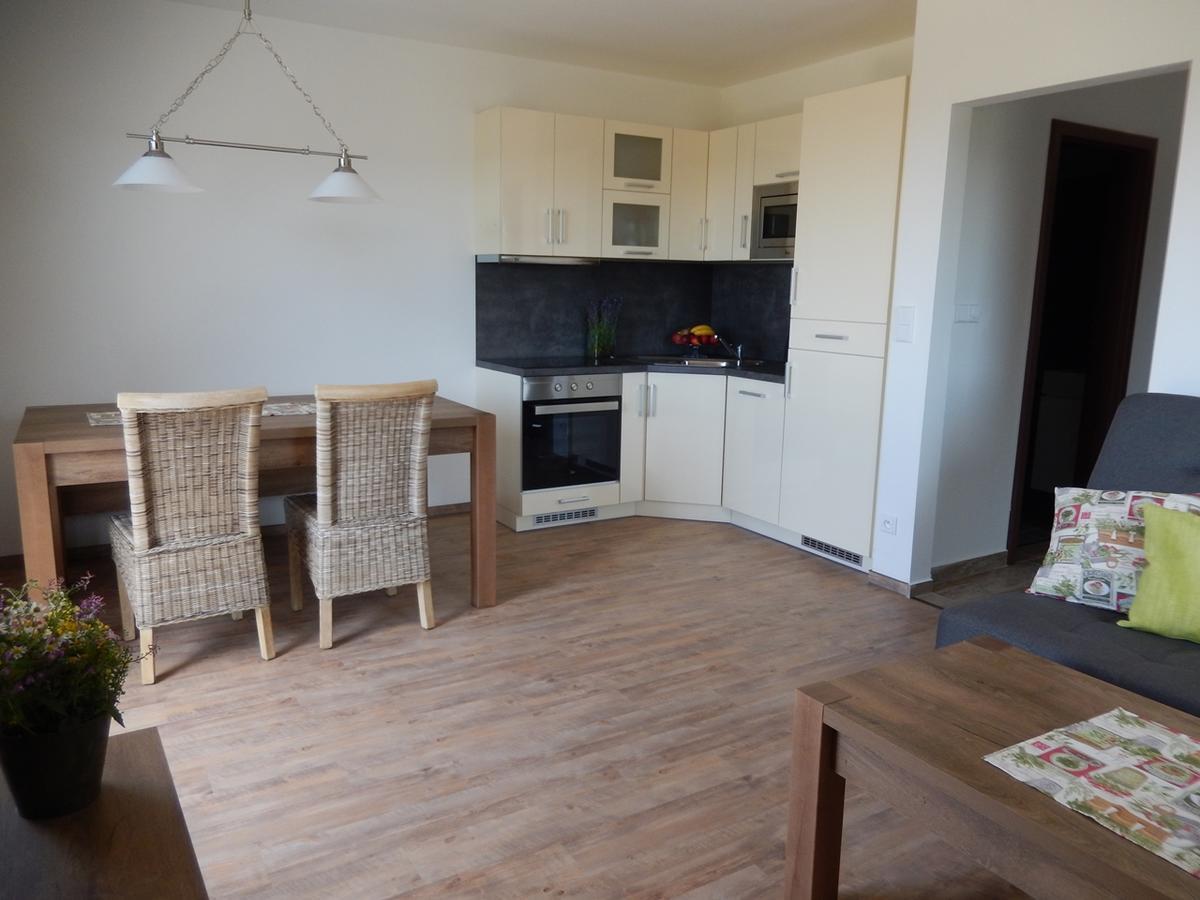 Horske Apartmany Bily Vlk Vaclavov u Bruntalu ภายนอก รูปภาพ