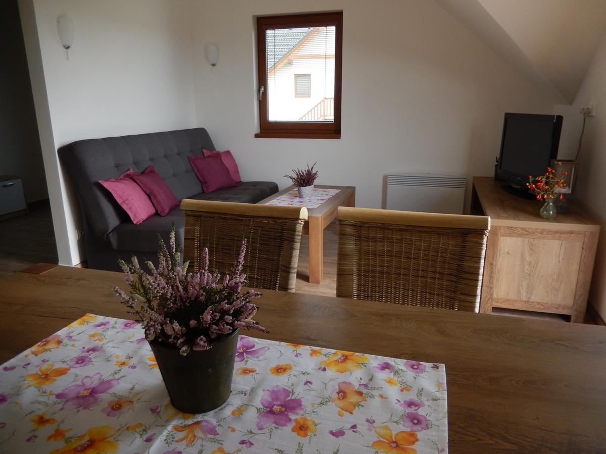 Horske Apartmany Bily Vlk Vaclavov u Bruntalu ภายนอก รูปภาพ