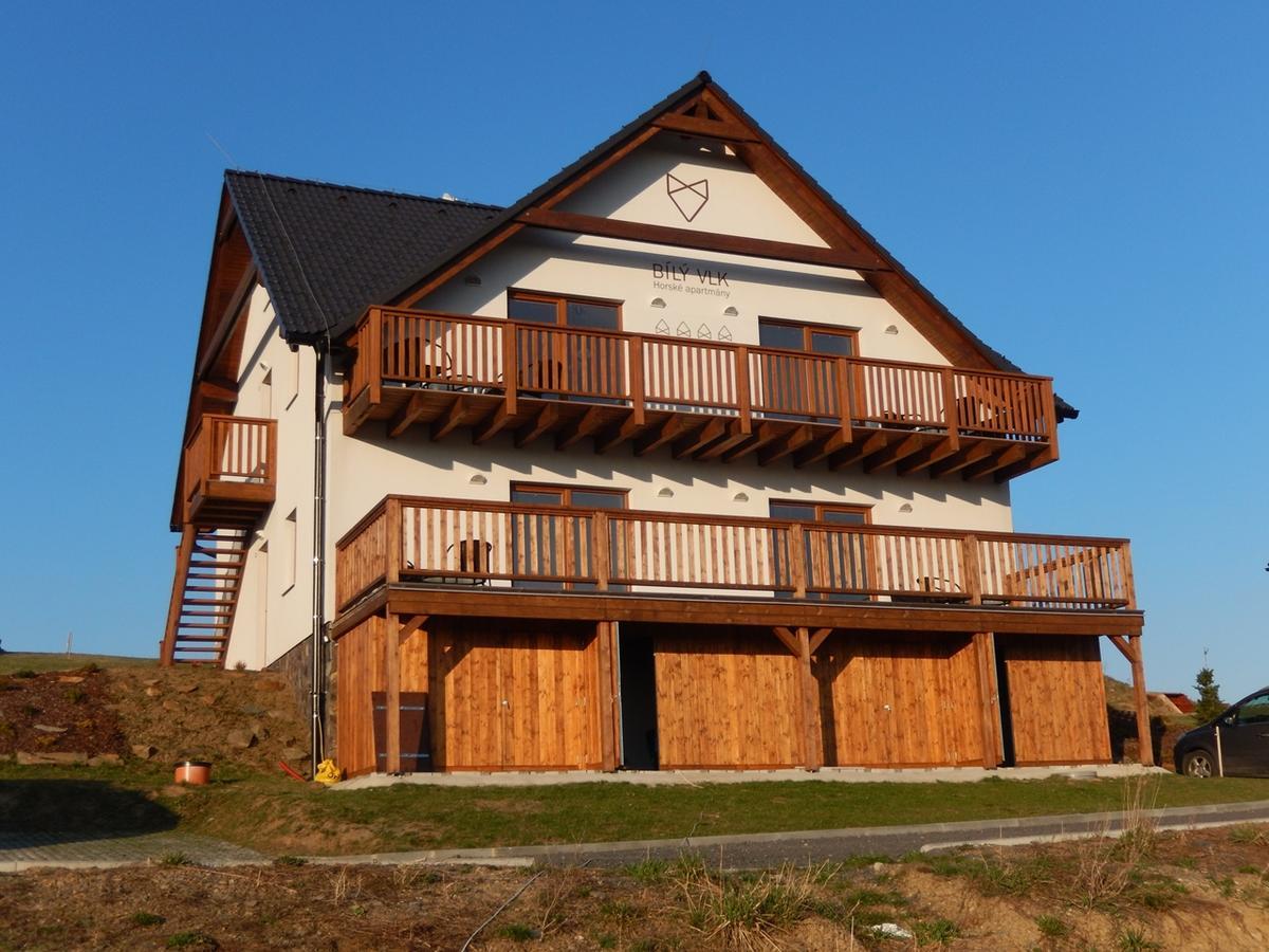 Horske Apartmany Bily Vlk Vaclavov u Bruntalu ภายนอก รูปภาพ